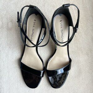 Black leather ankle strap high-heeled sandals